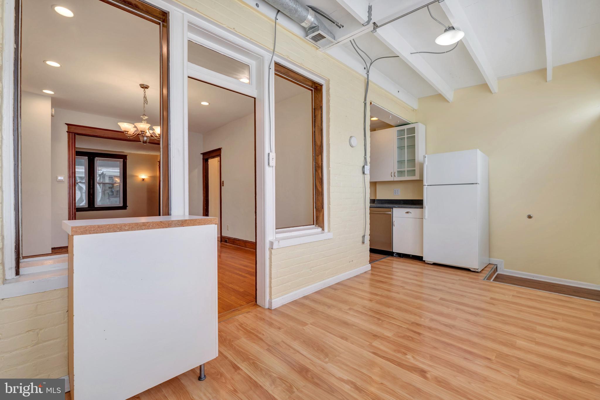 1403 ORREN STREET NE