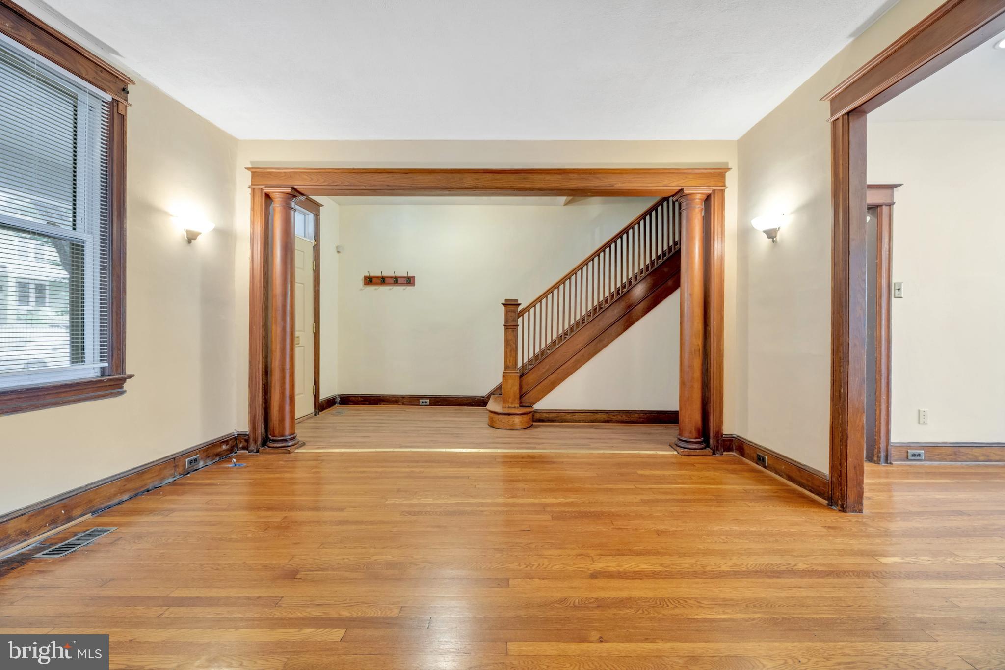 1403 ORREN STREET NE