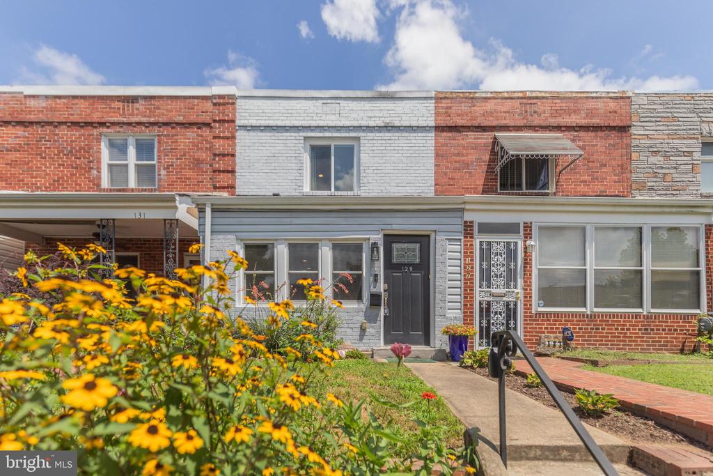129 33rd St NE