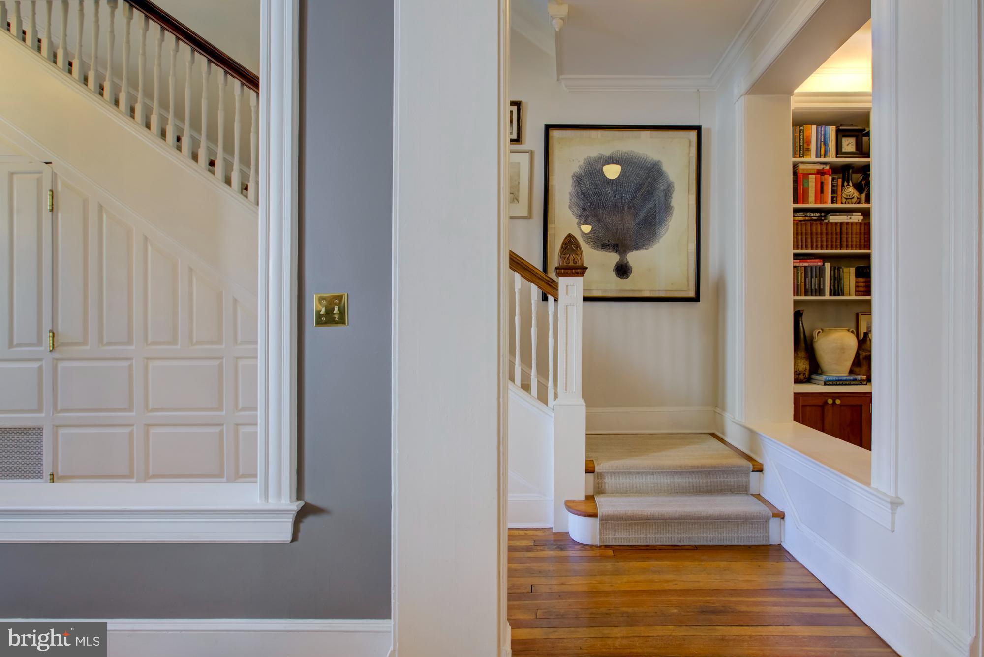 907 EAST CAPITOL STREET SE