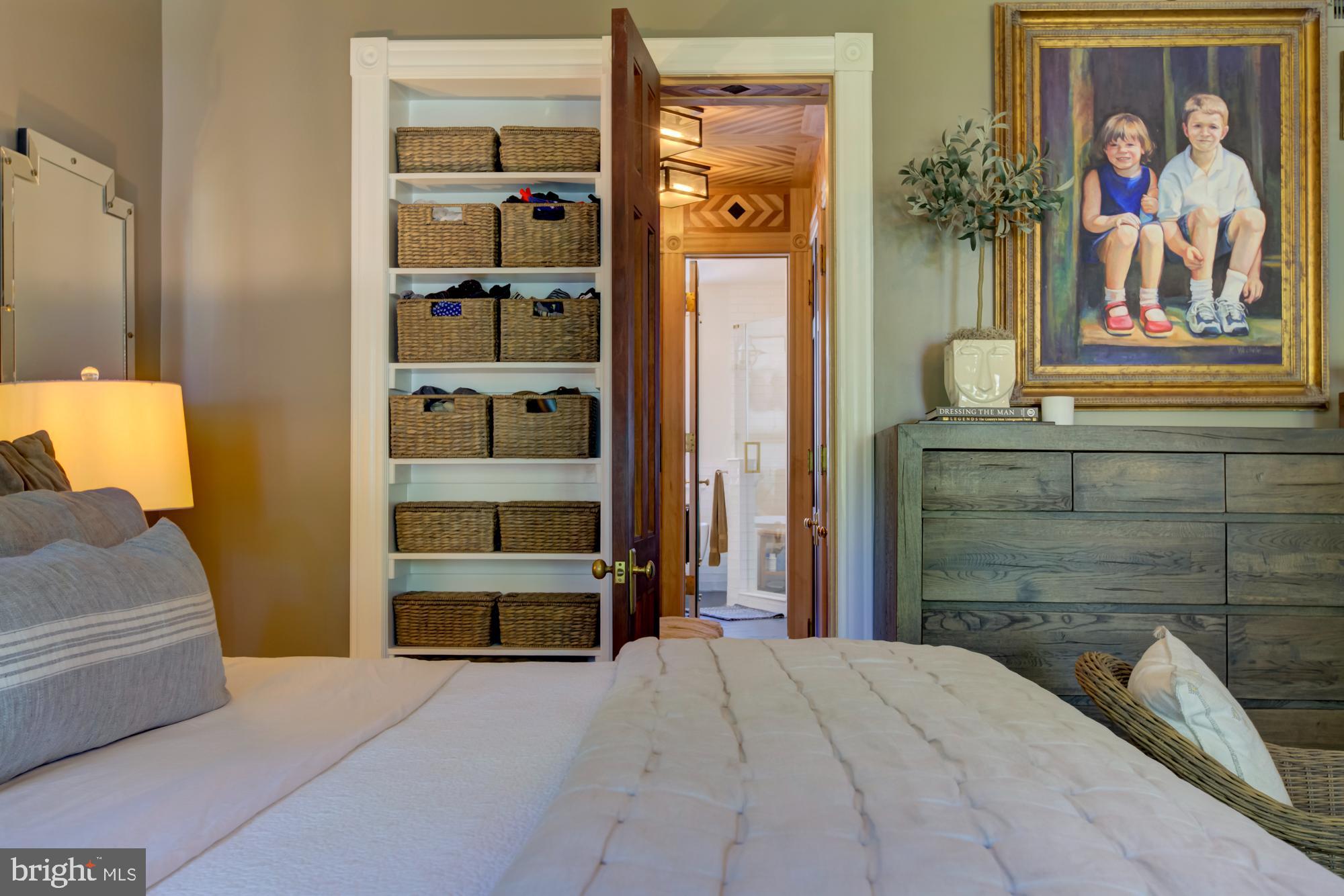 907 EAST CAPITOL STREET SE