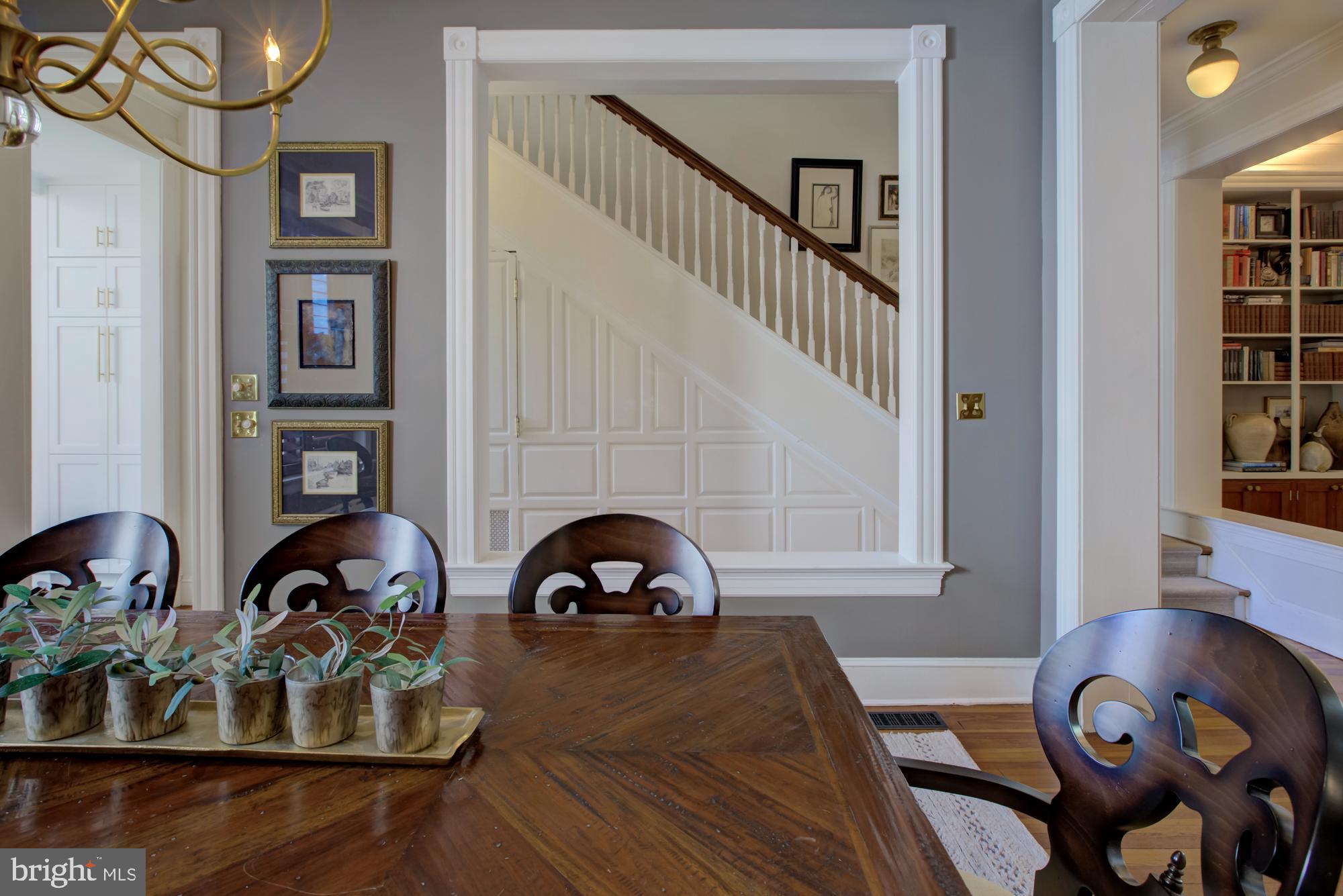 907 EAST CAPITOL STREET SE