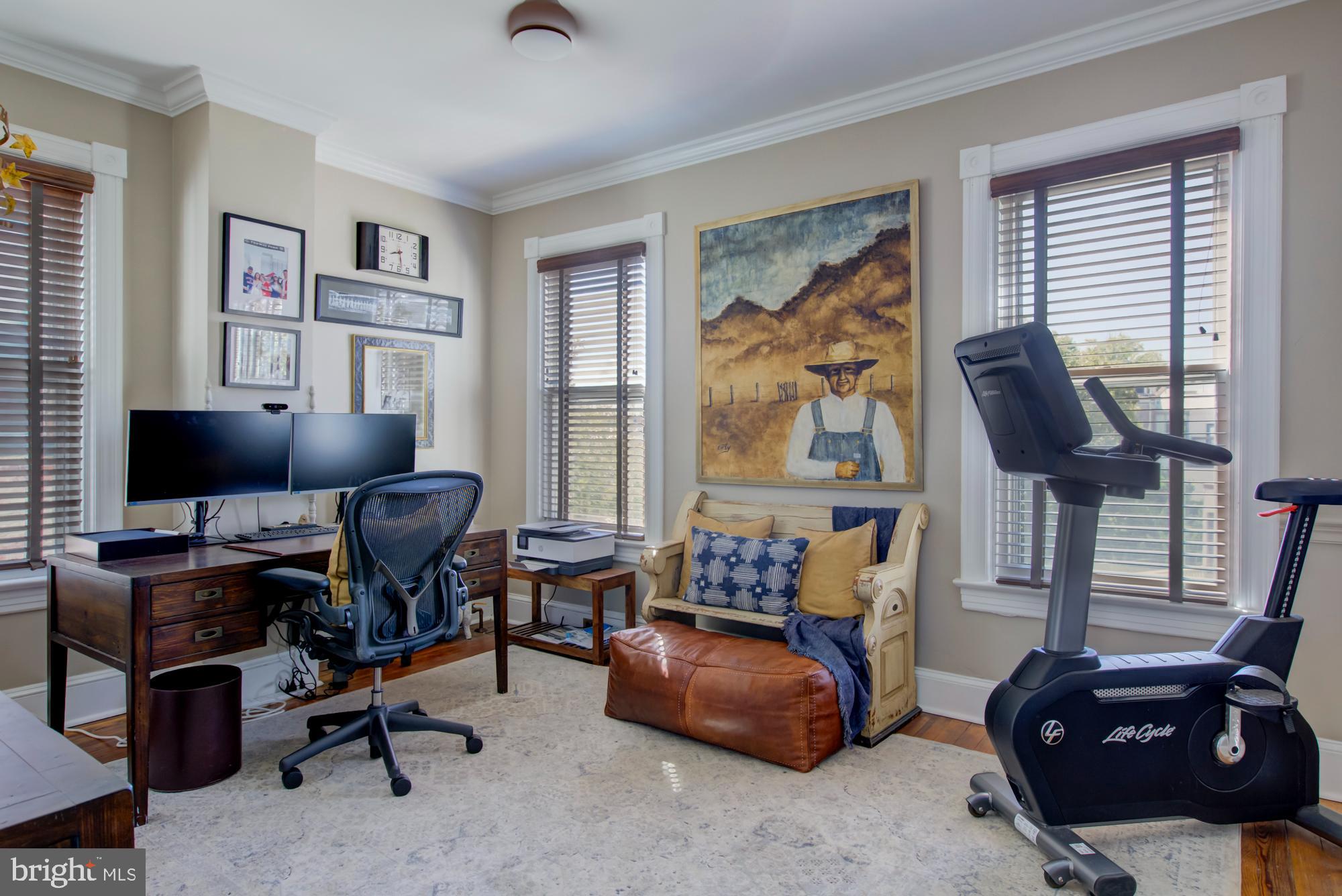 907 EAST CAPITOL STREET SE