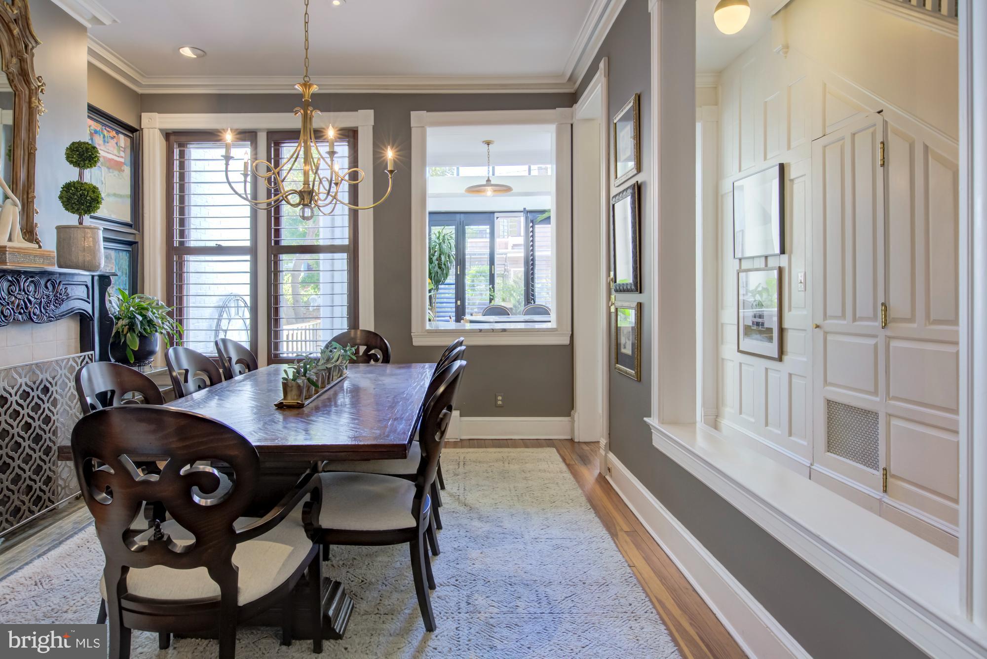 907 EAST CAPITOL STREET SE