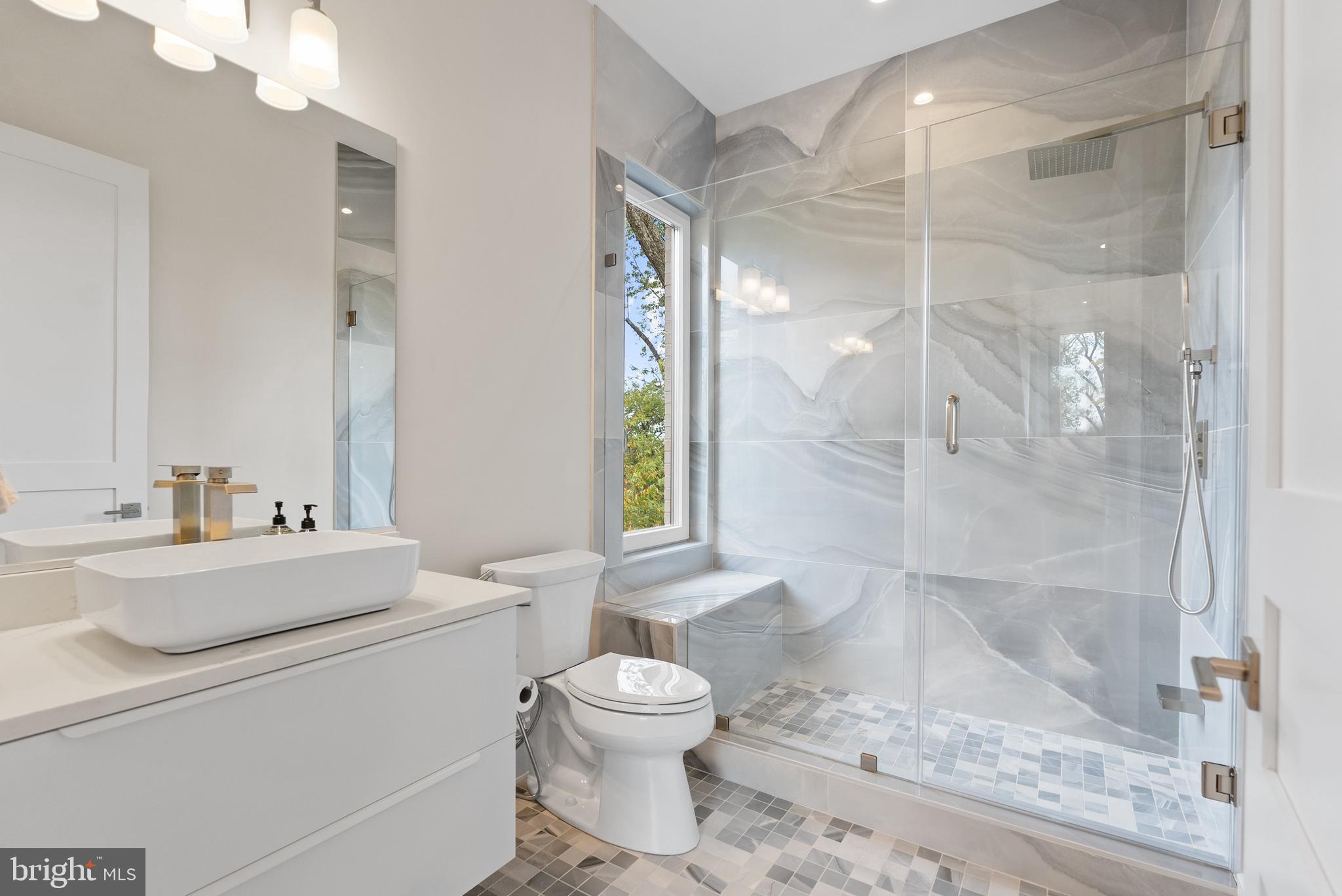 5152 LINNEAN TERRACE NW