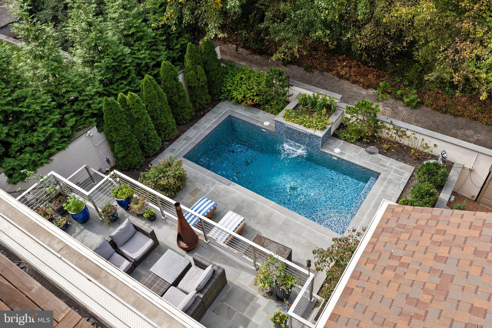 5152 LINNEAN TERRACE NW