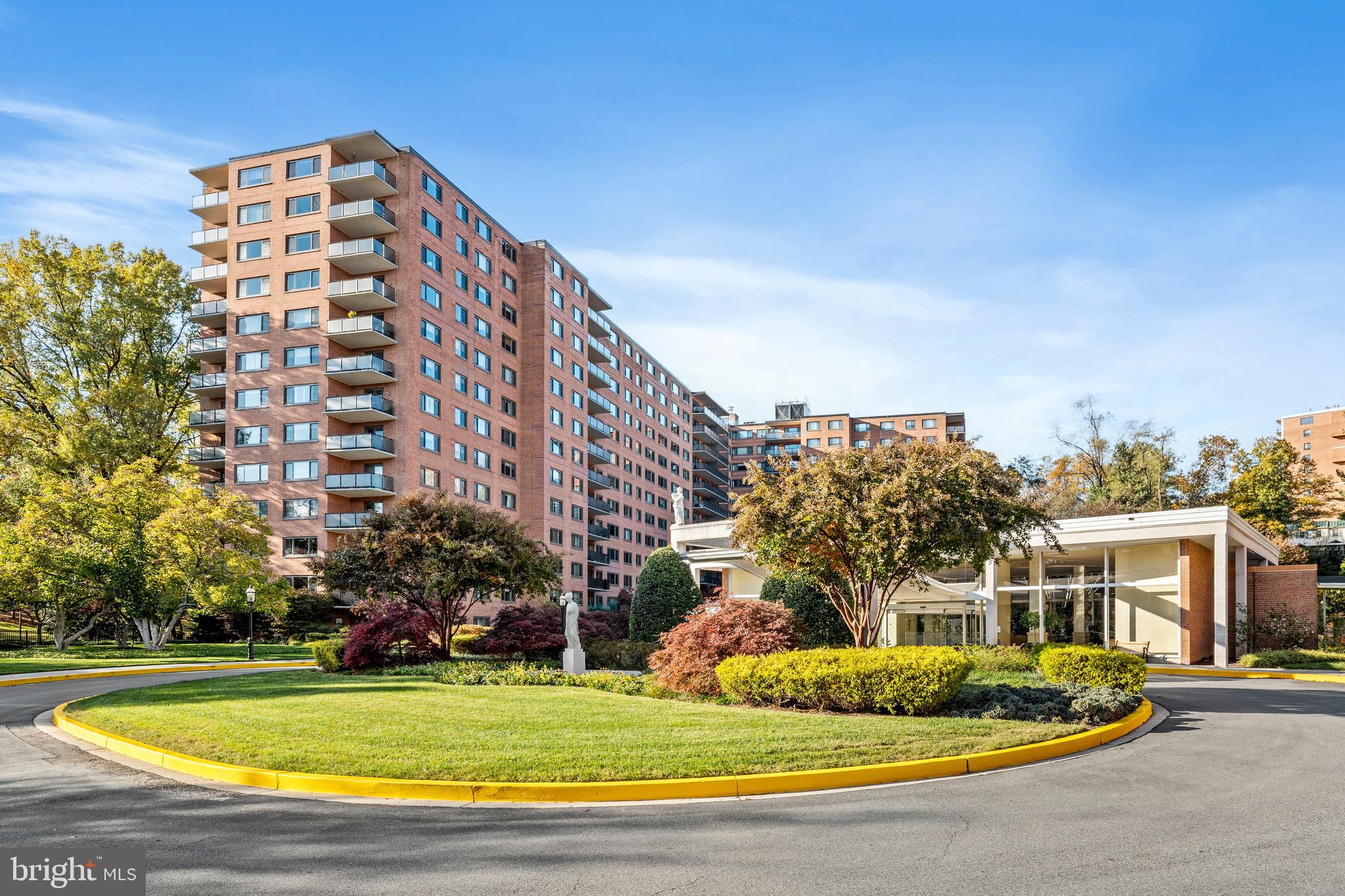 4201 CATHEDRAL AVENUE NW 1415W