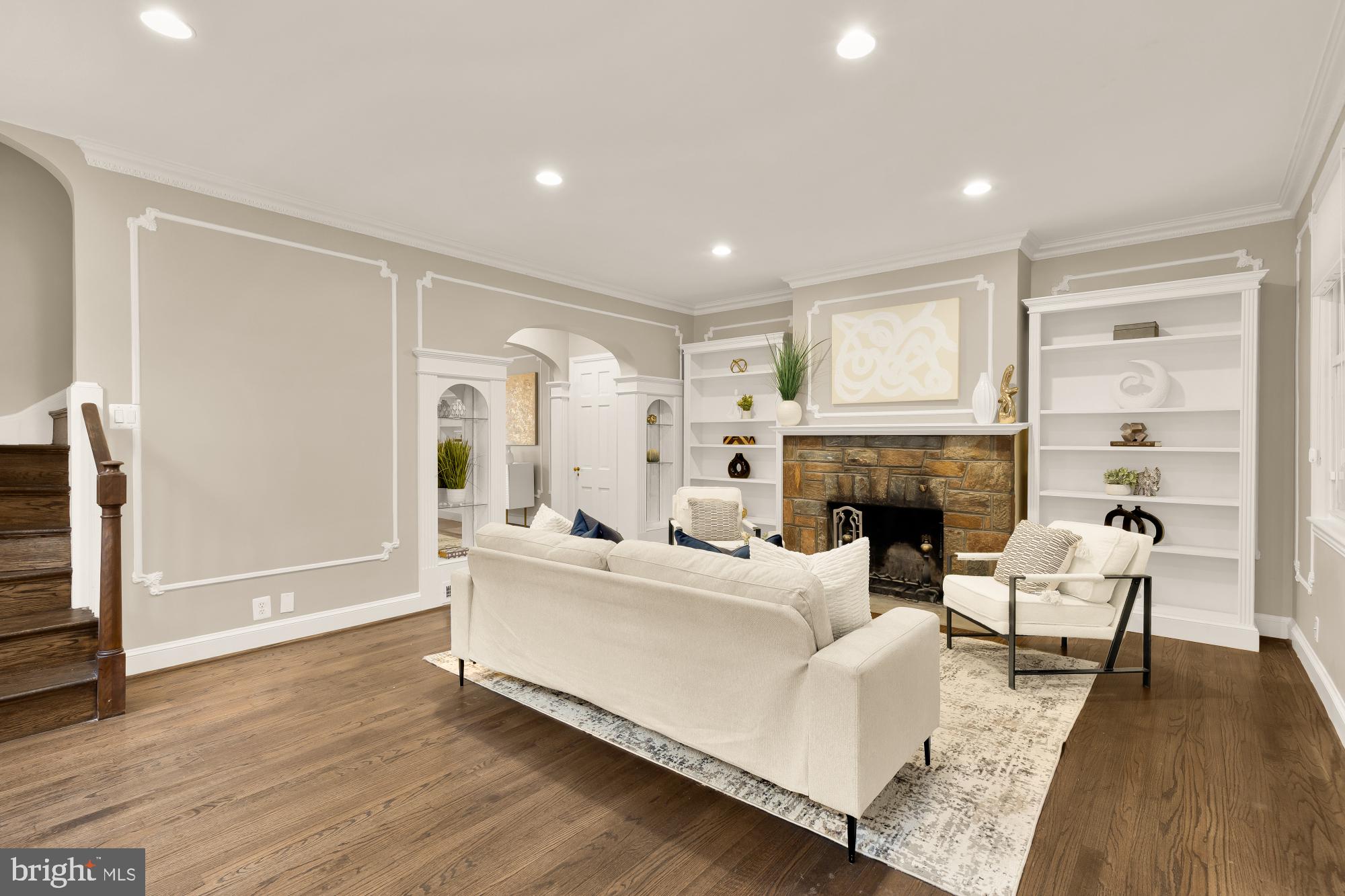 5221 CHEVY CHASE PARKWAY NW