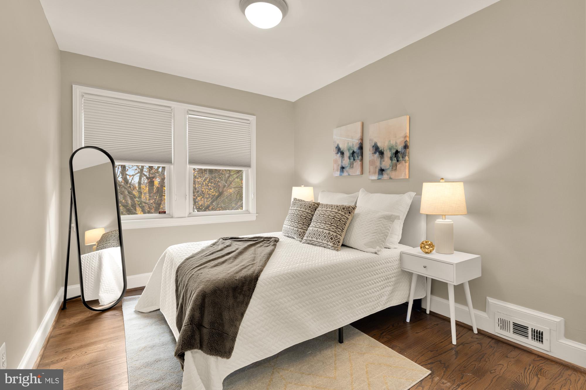 5221 CHEVY CHASE PARKWAY NW