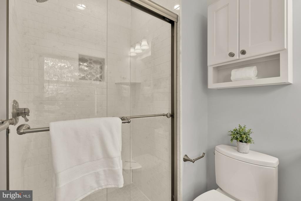 5221 CHEVY CHASE PARKWAY NW