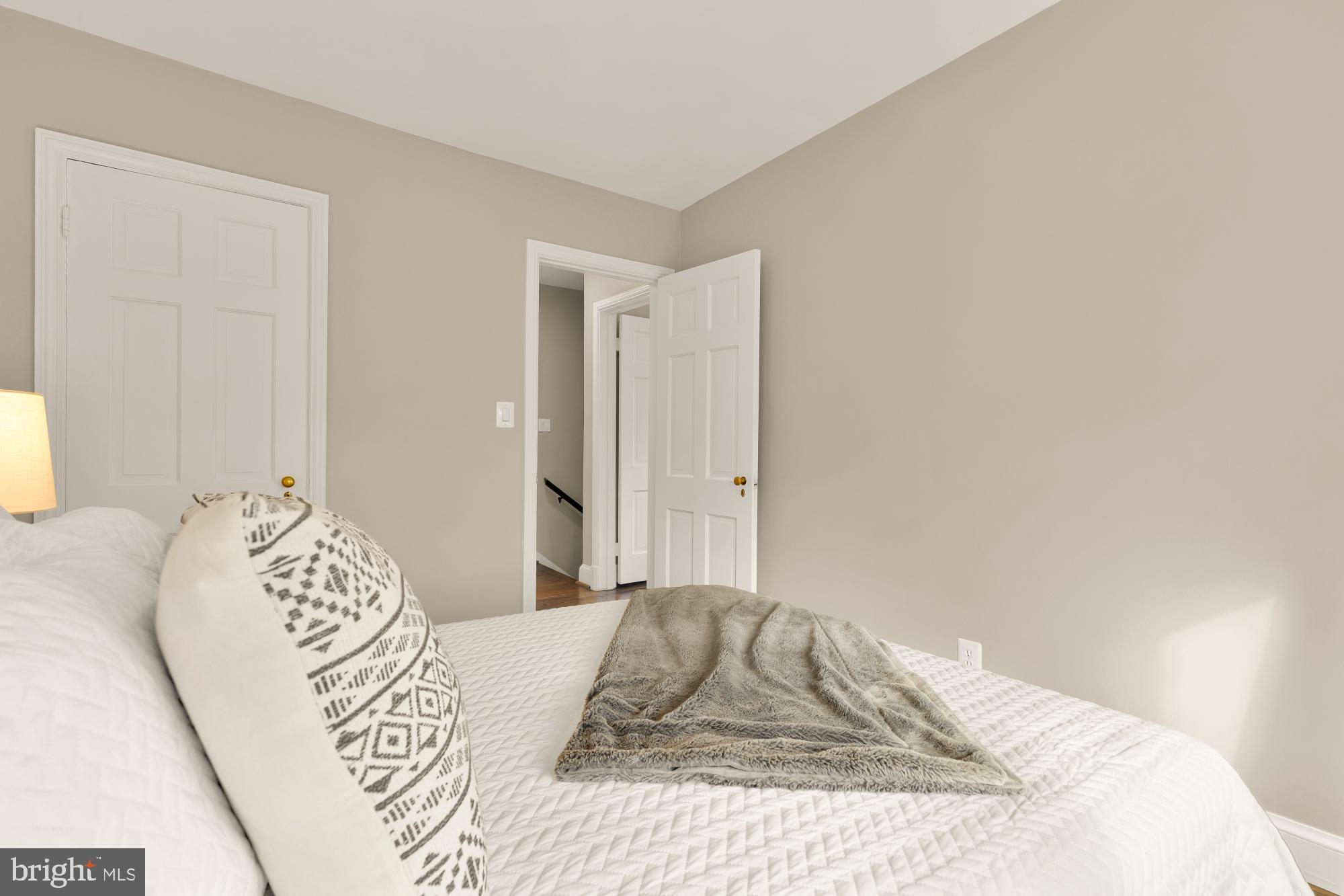 5221 CHEVY CHASE PARKWAY NW