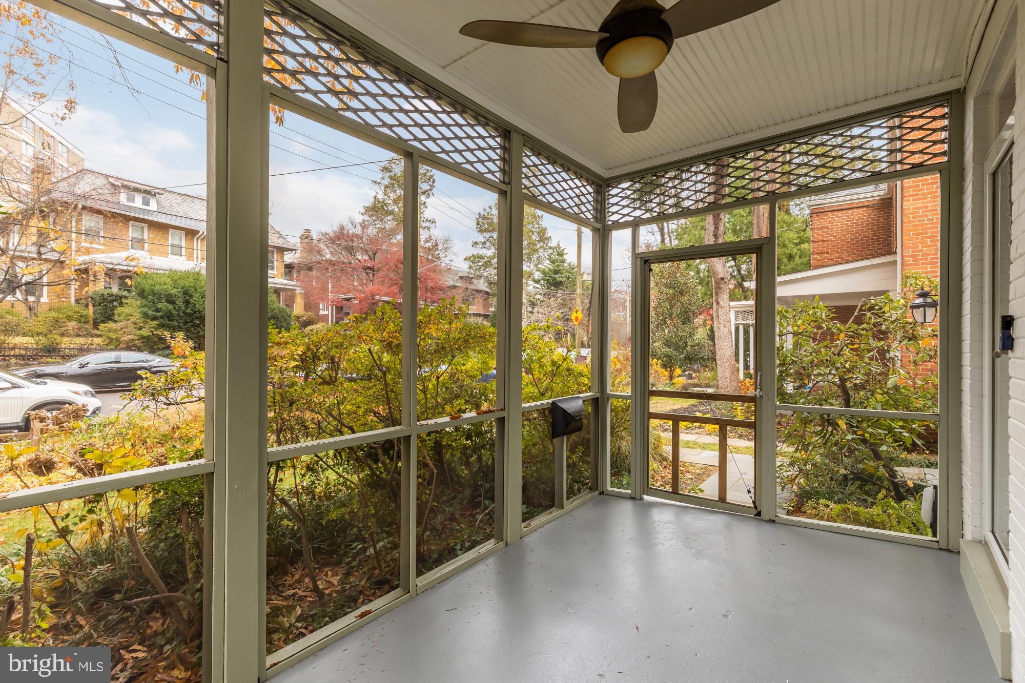 5221 CHEVY CHASE PARKWAY NW