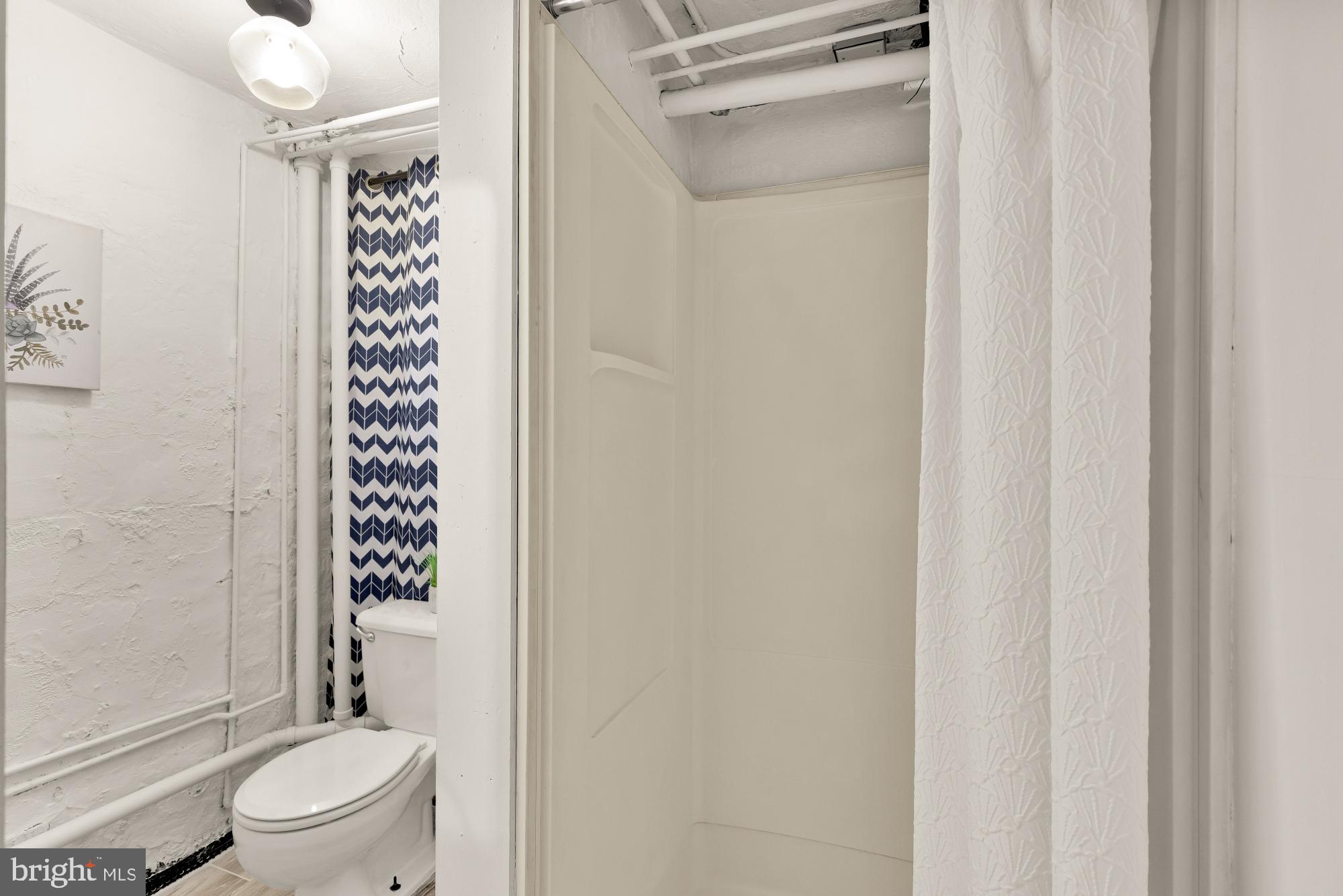 5221 CHEVY CHASE PARKWAY NW