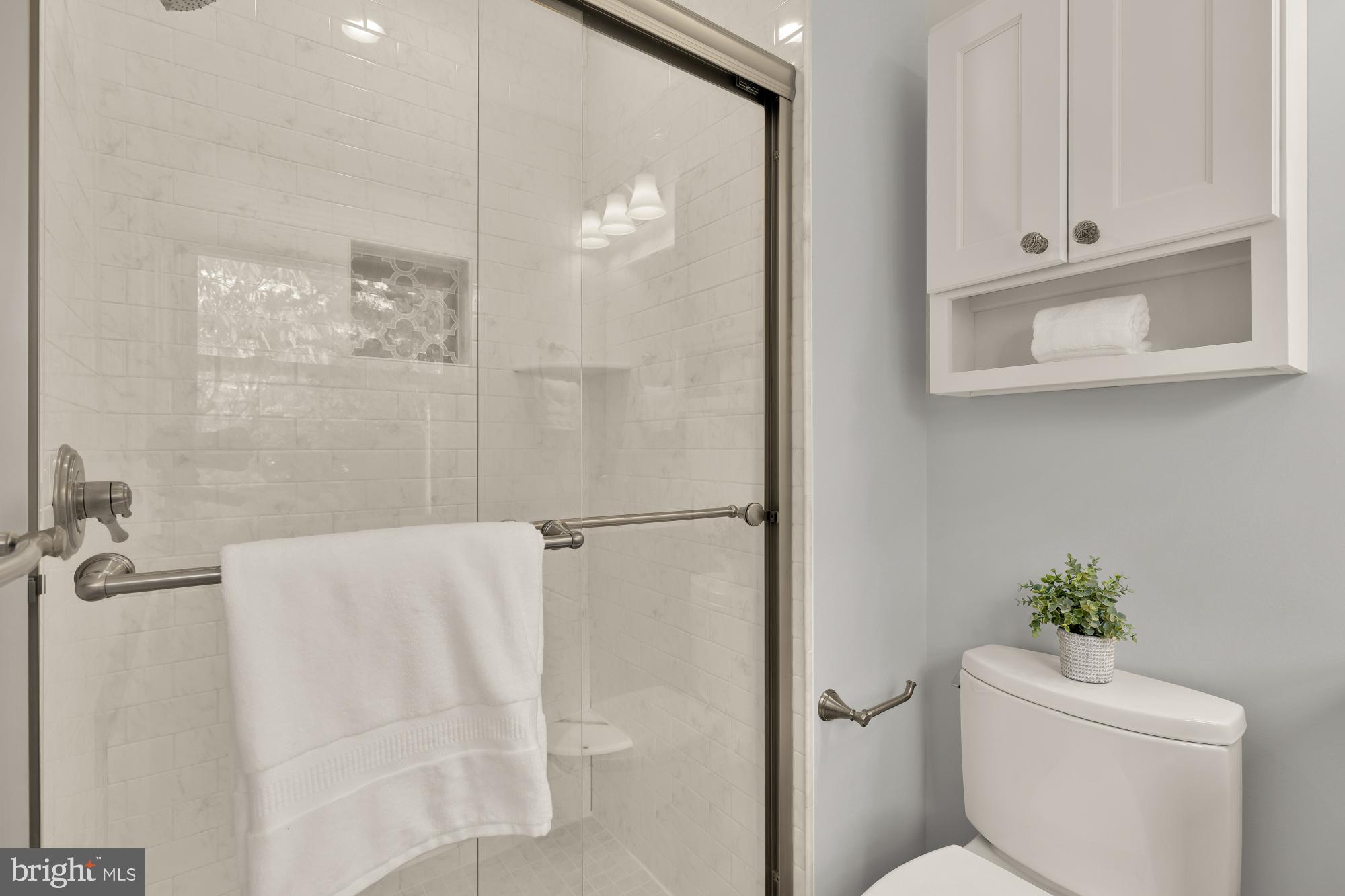 5221 CHEVY CHASE PARKWAY NW