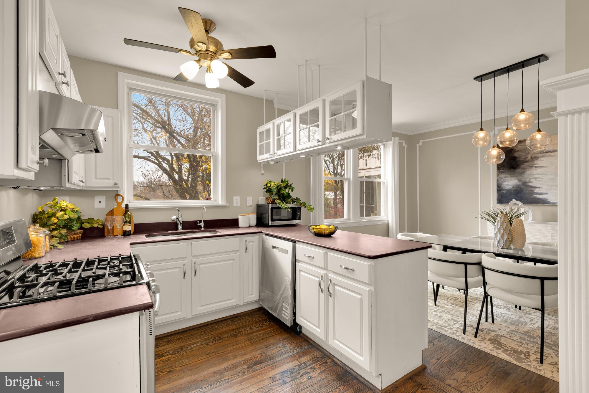 5221 CHEVY CHASE PARKWAY NW