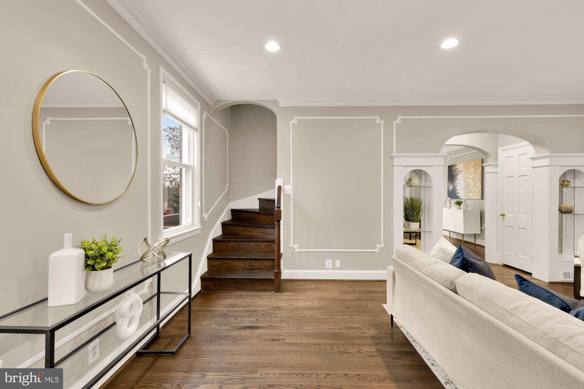 5221 CHEVY CHASE PARKWAY NW