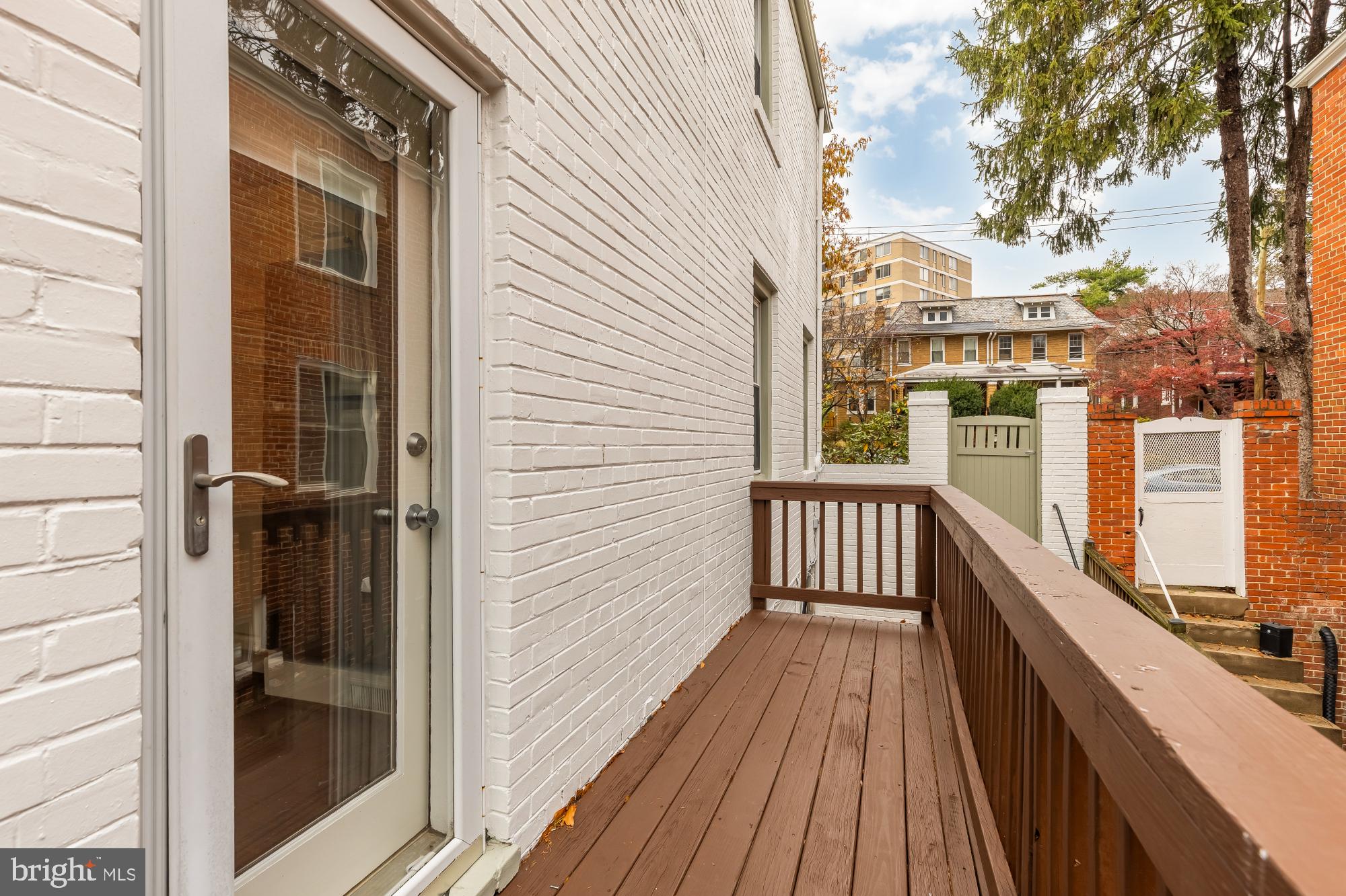 5221 CHEVY CHASE PARKWAY NW