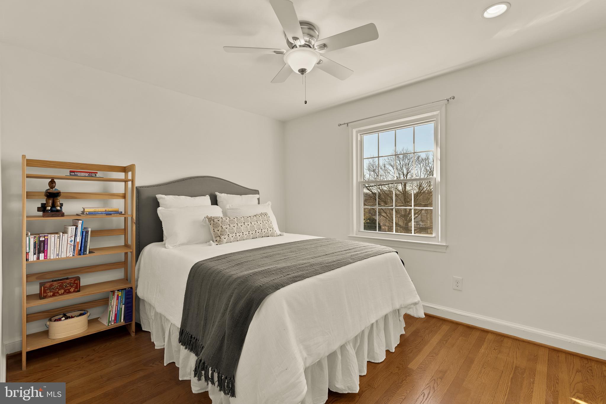 5705 MACARTHUR BOULEVARD NW