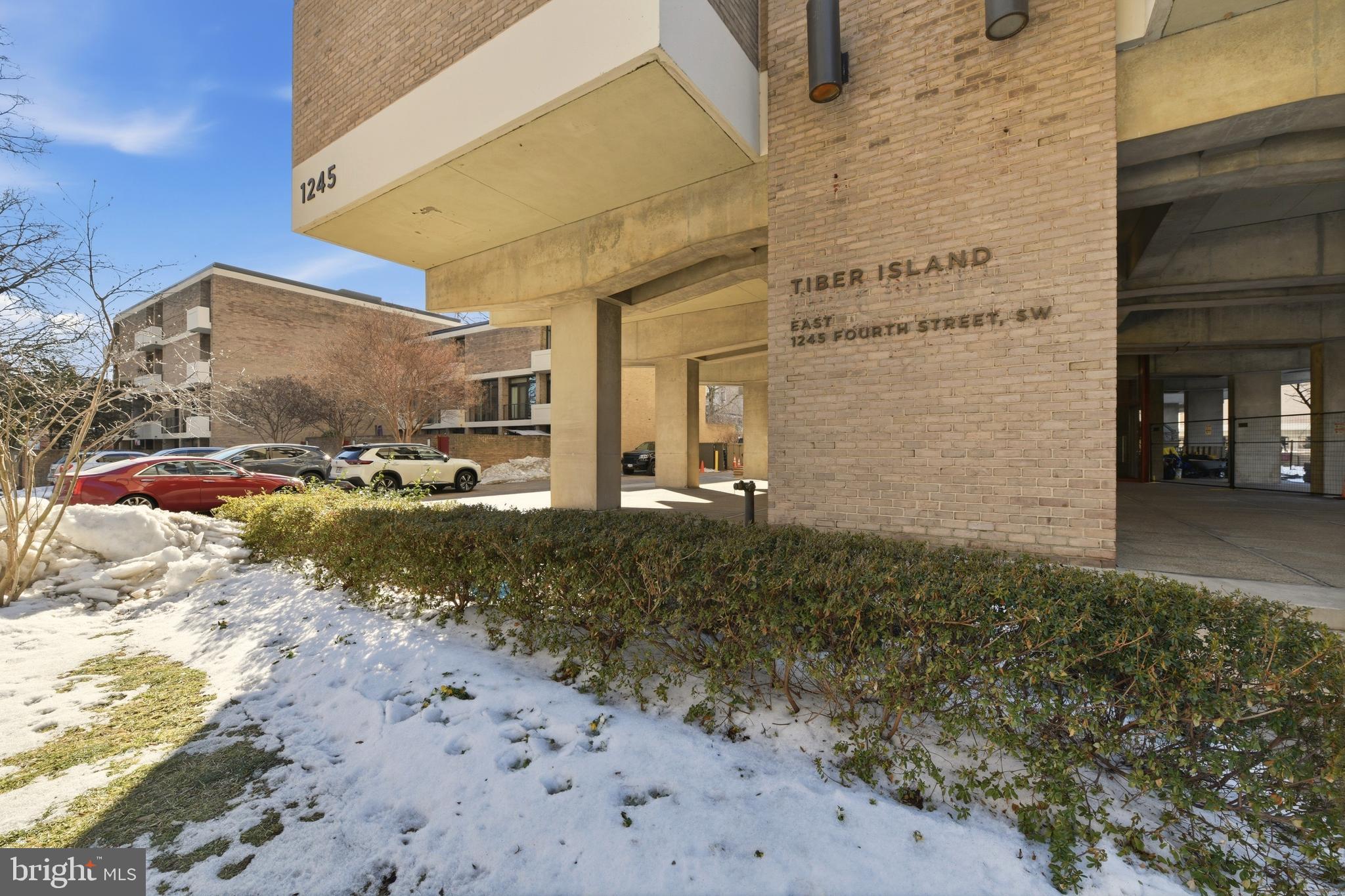 1245 4TH STREET SW E805