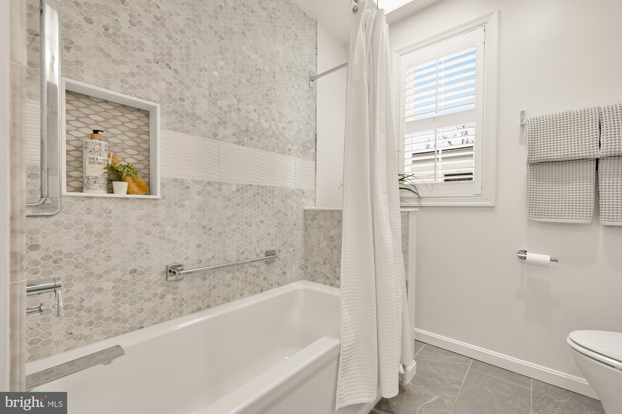 2808 OLIVE STREET NW