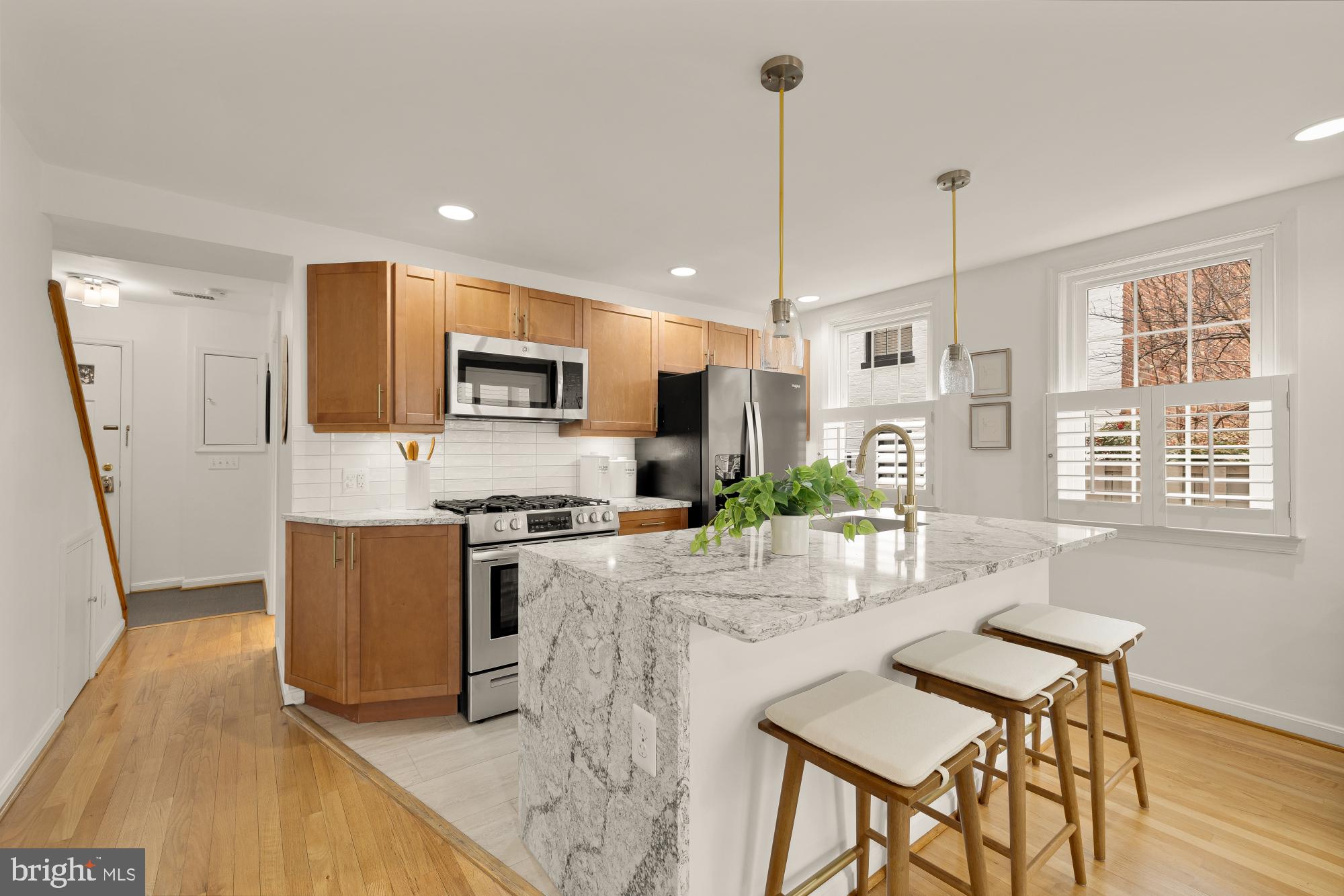 2808 OLIVE STREET NW