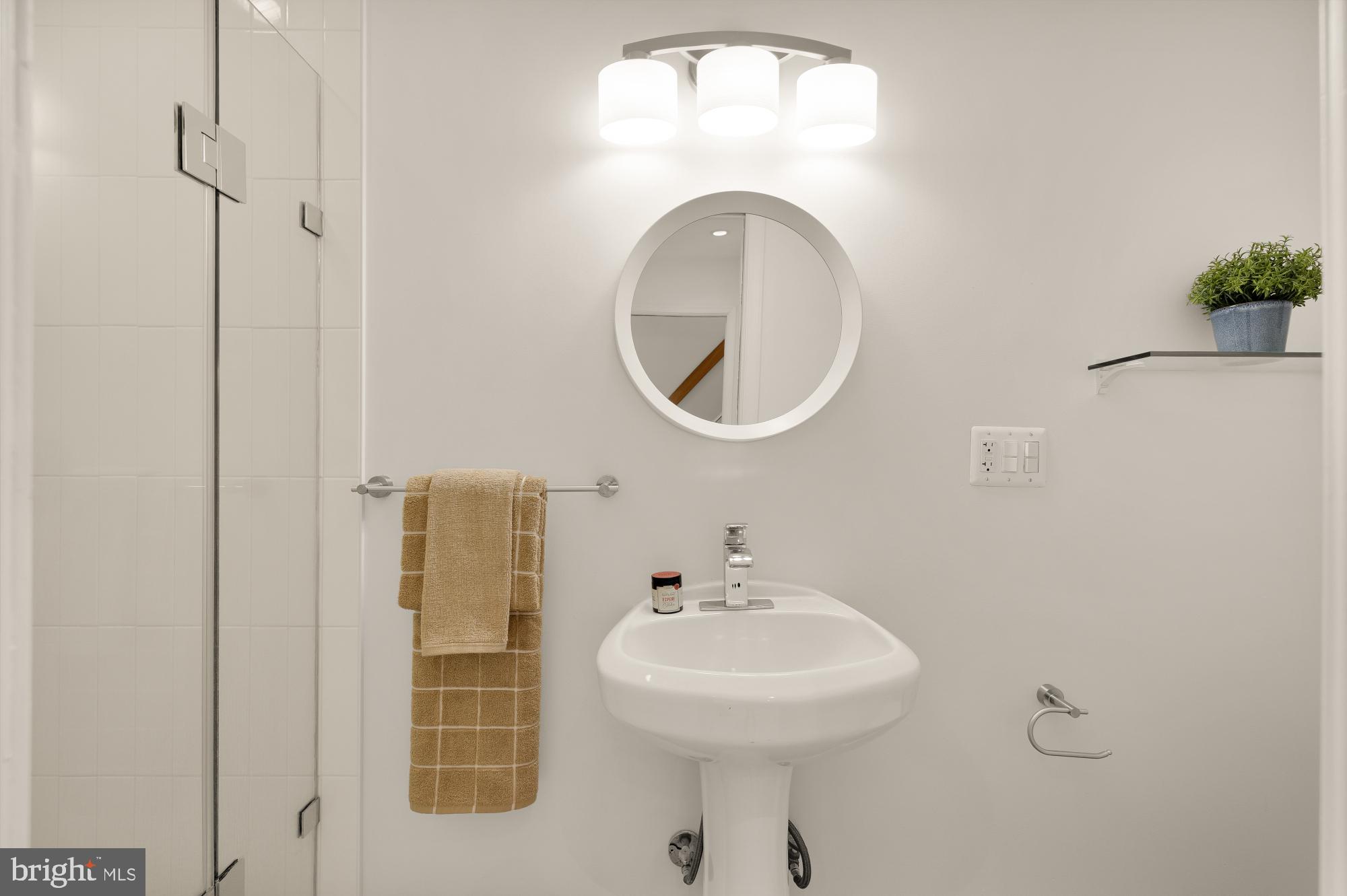 2808 OLIVE STREET NW