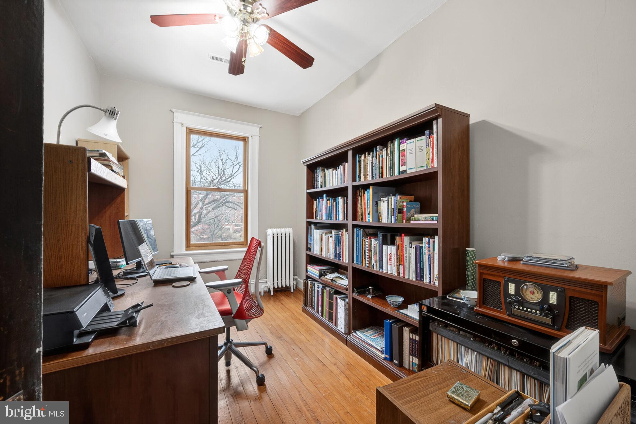 649 SOUTH CAROLINA AVENUE SE