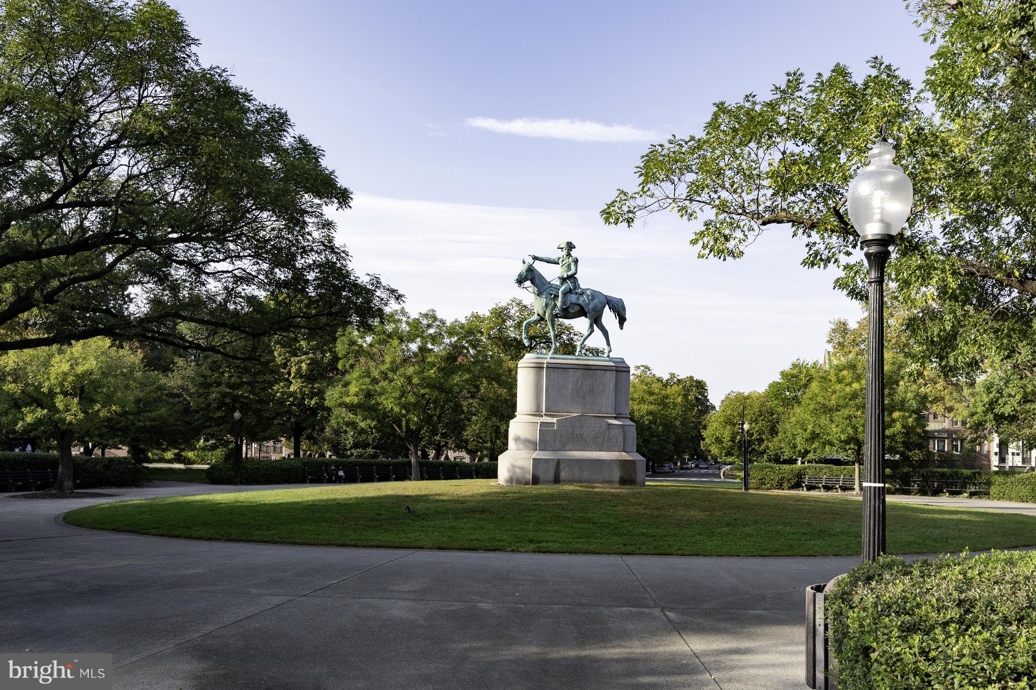 649 SOUTH CAROLINA AVENUE SE