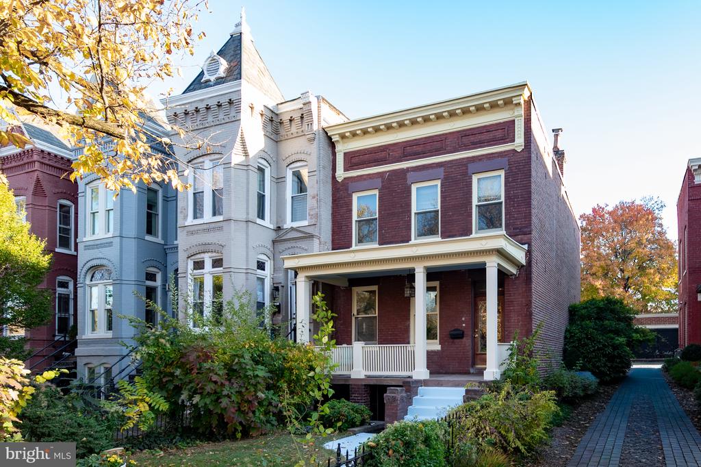 649 SOUTH CAROLINA AVENUE SE