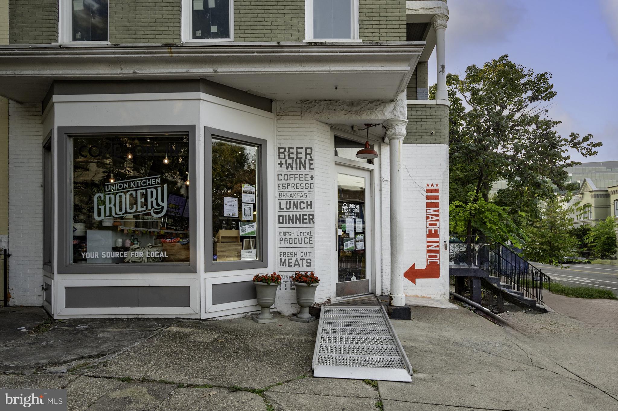 649 SOUTH CAROLINA AVENUE SE