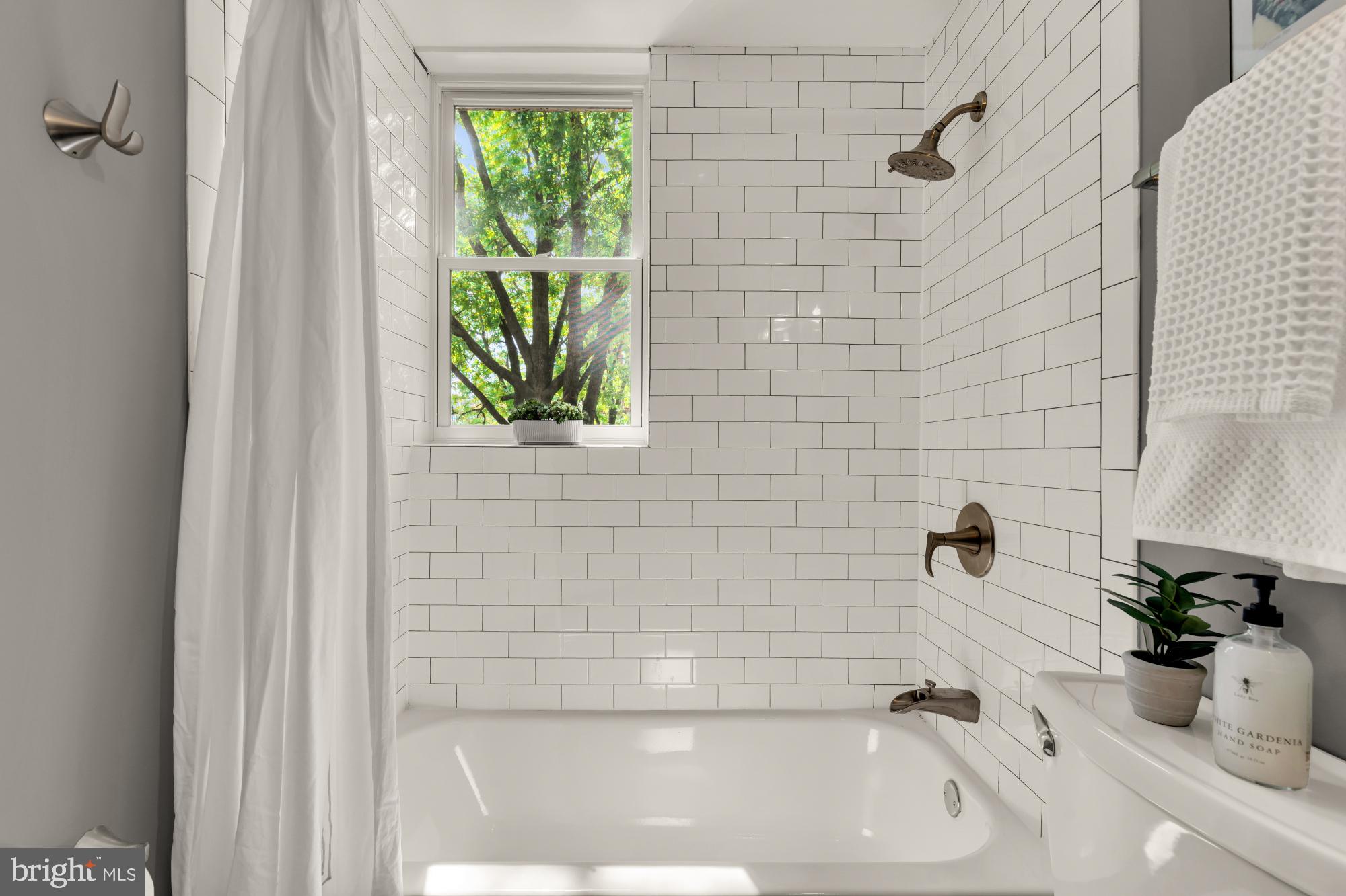 1615 KENYON STREET NW 30