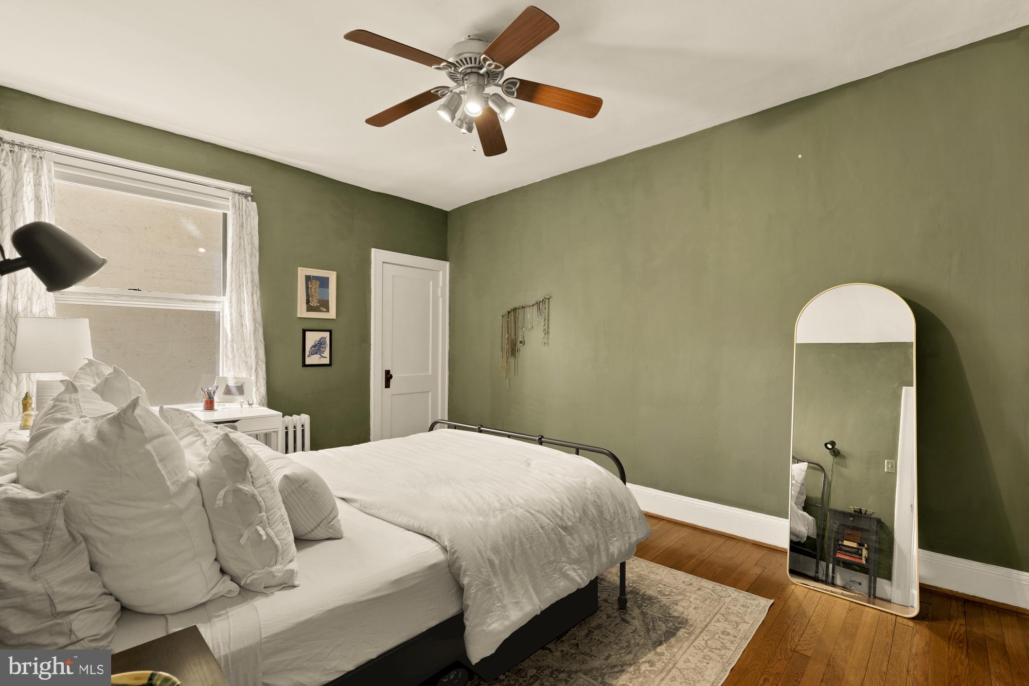 1820 CLYDESDALE PLACE NW 205