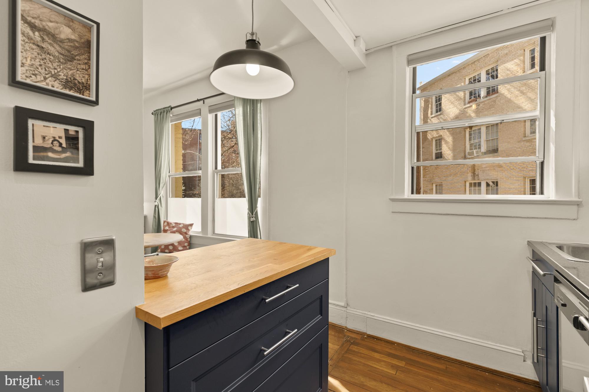 1820 CLYDESDALE PLACE NW 205