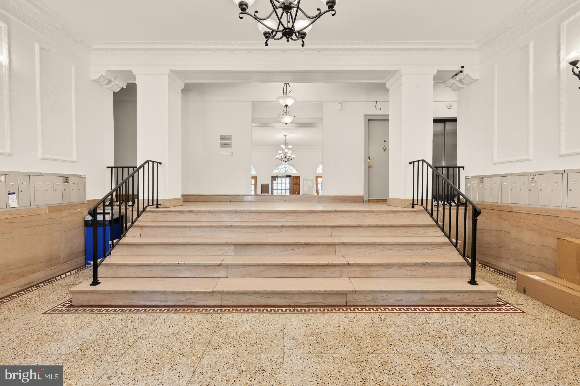 1820 CLYDESDALE PLACE NW 205