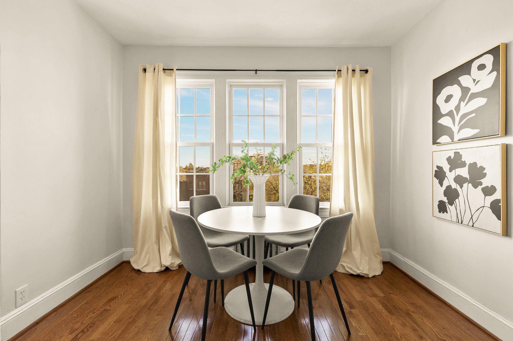 644 MASSACHUSETTS AVENUE NE 400