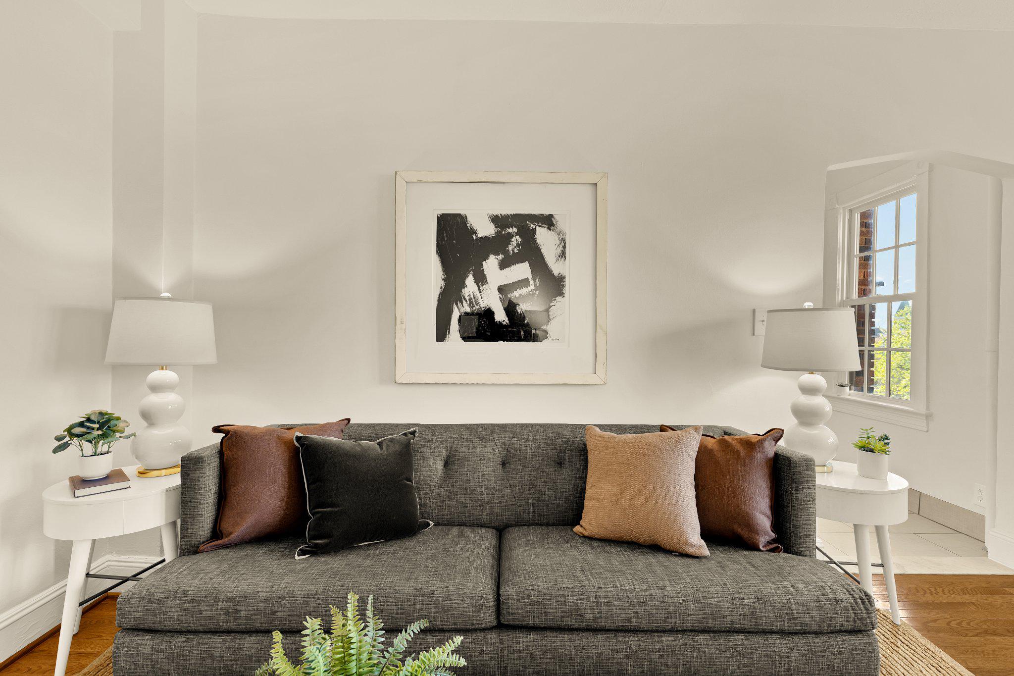 644 MASSACHUSETTS AVENUE NE 400