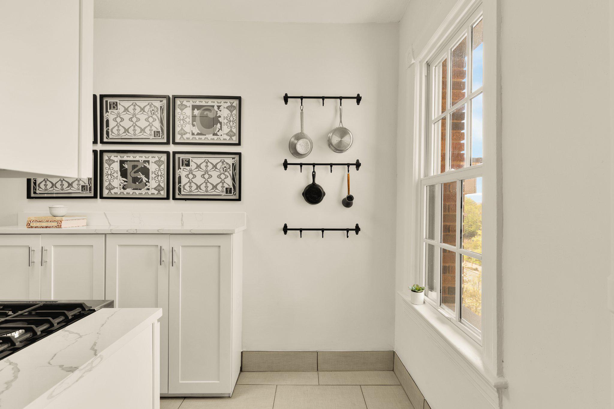 644 MASSACHUSETTS AVENUE NE 400