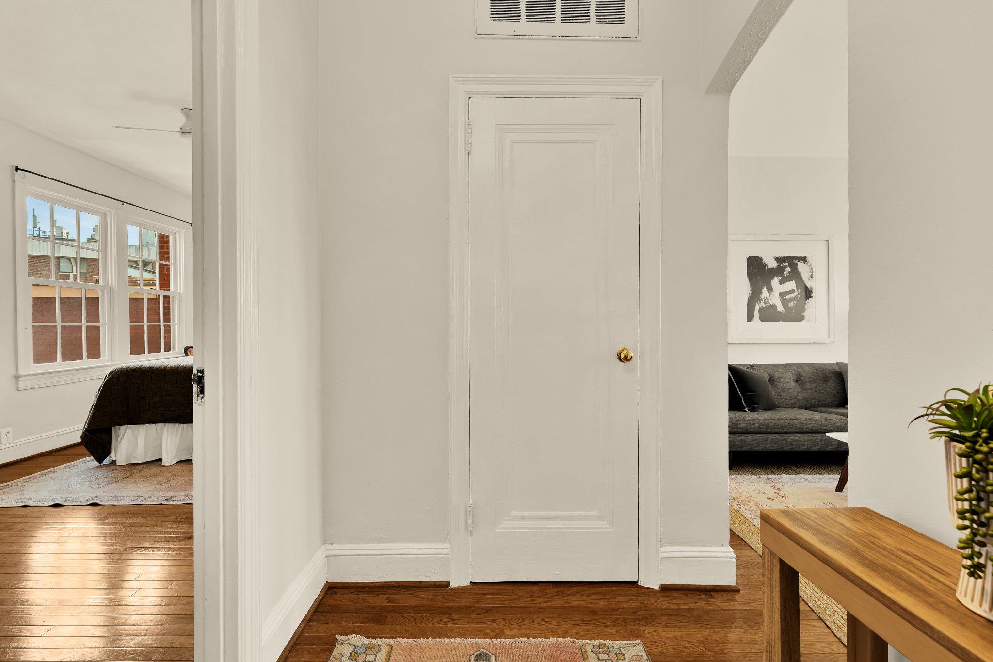 644 MASSACHUSETTS AVENUE NE 400