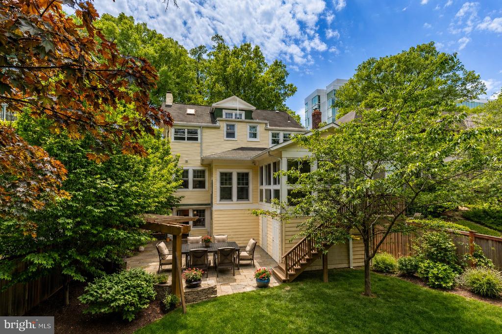 3707 MILITARY ROAD NW