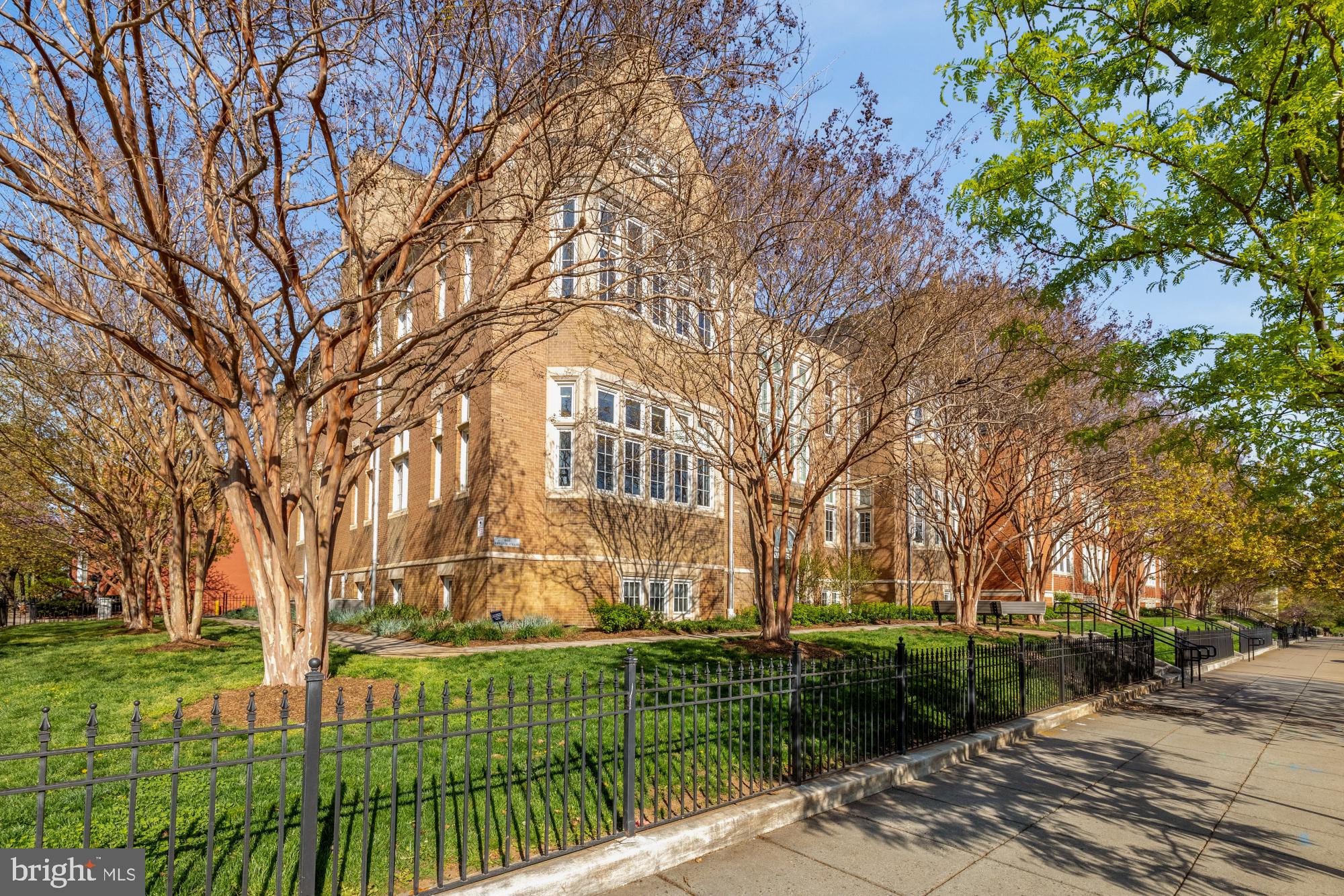 440 12TH STREET NE 211