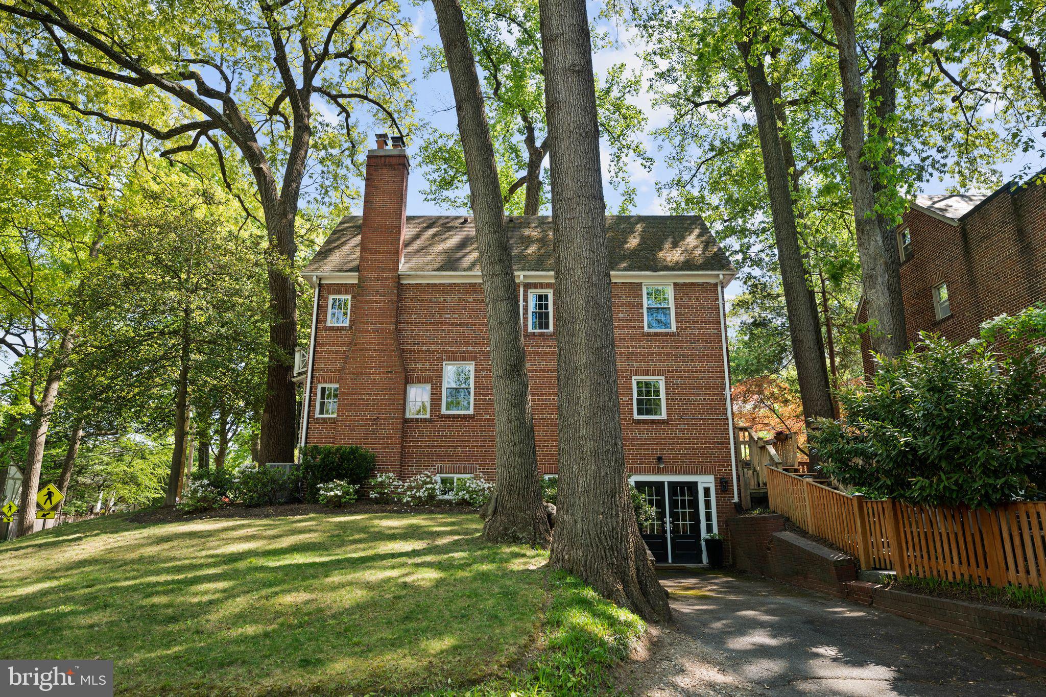3701 JOCELYN STREET NW
