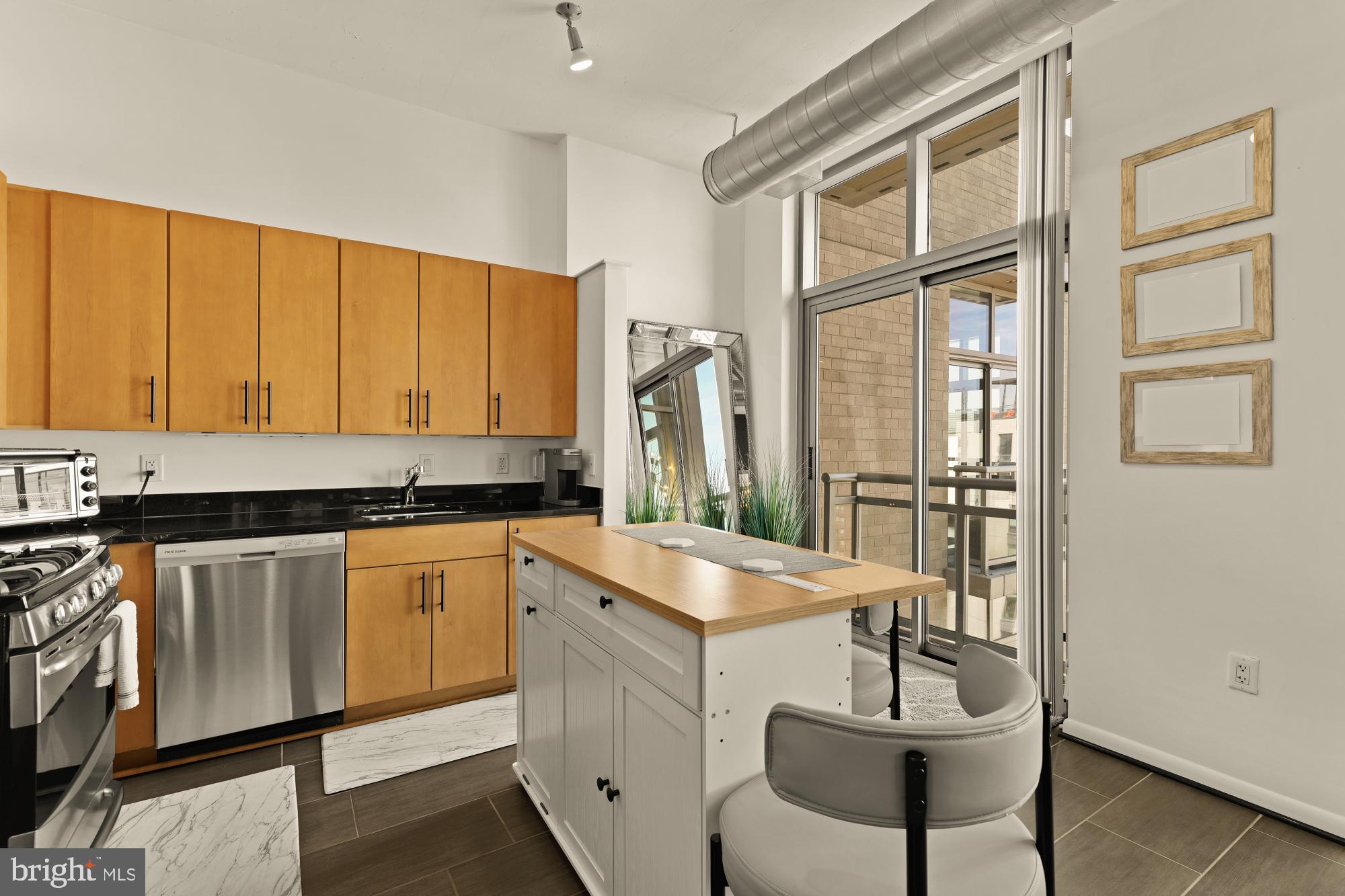 811 4TH STREET NW 1214