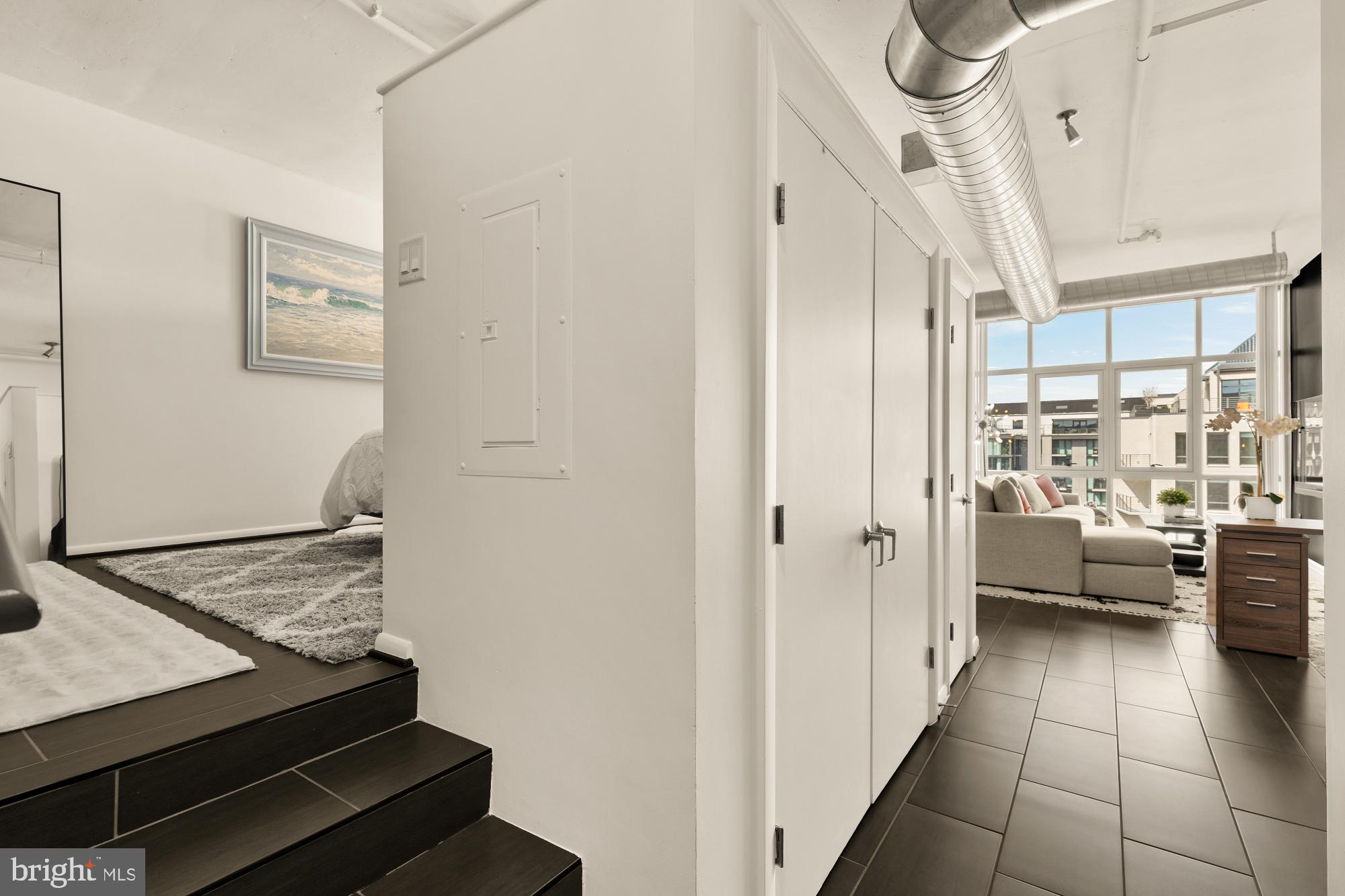 811 4TH STREET NW 1214