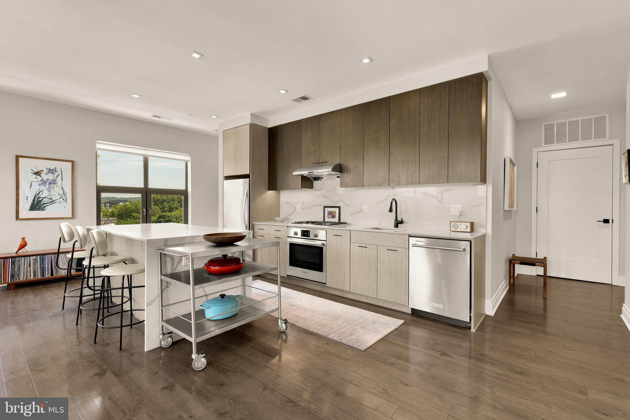 900 11TH STREET SE 401