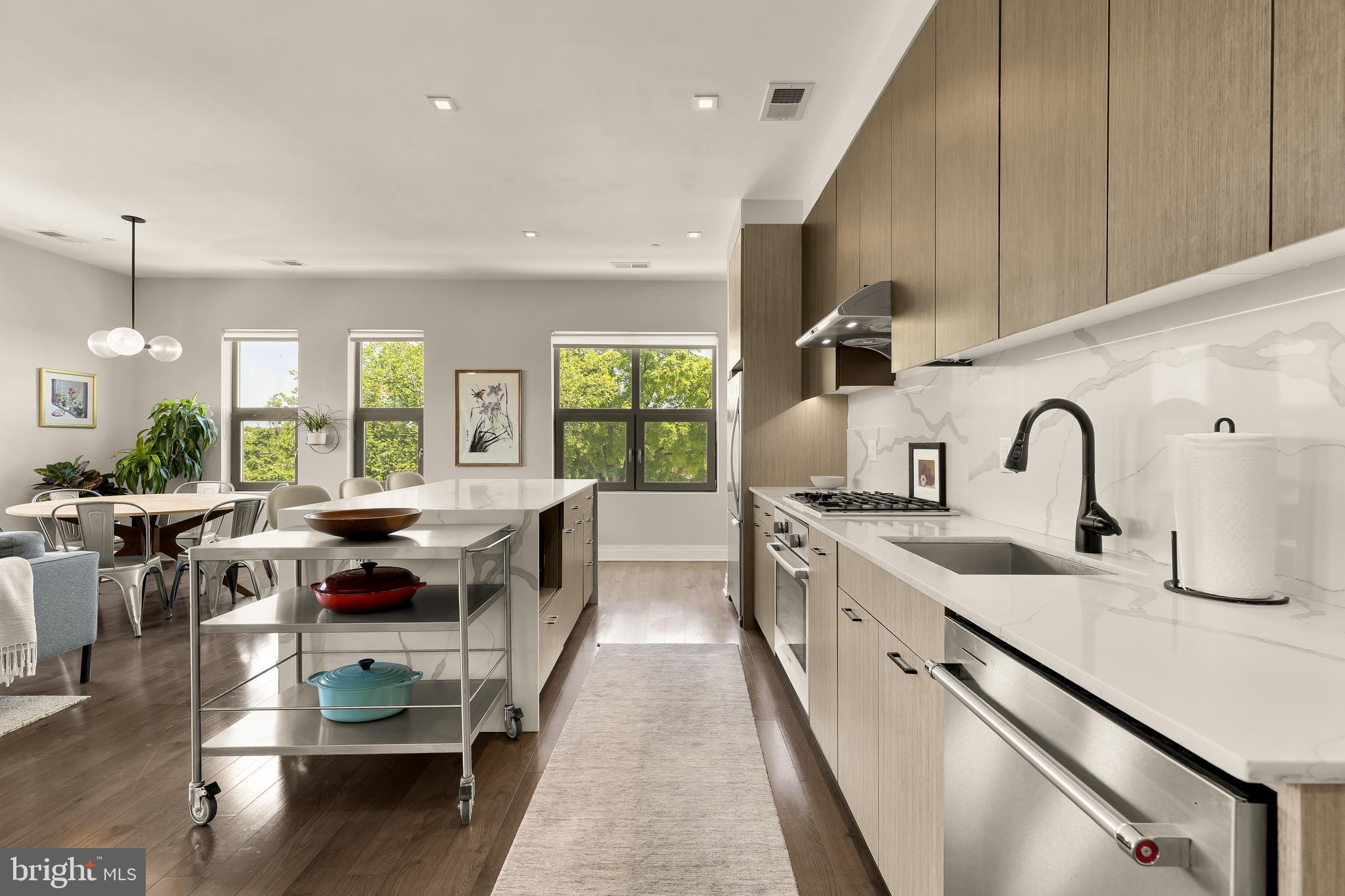 900 11TH STREET SE 401
