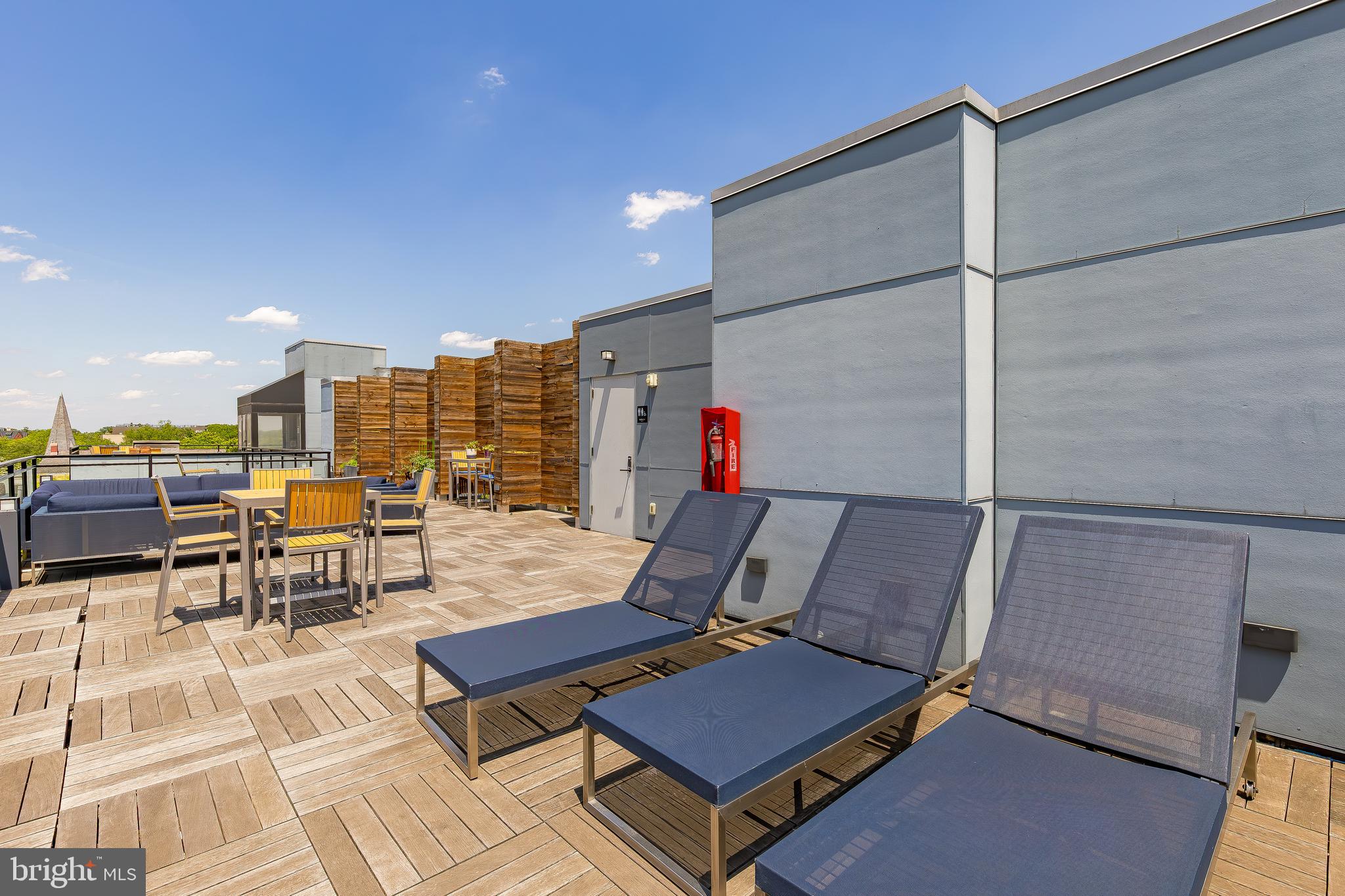 900 11TH STREET SE 401