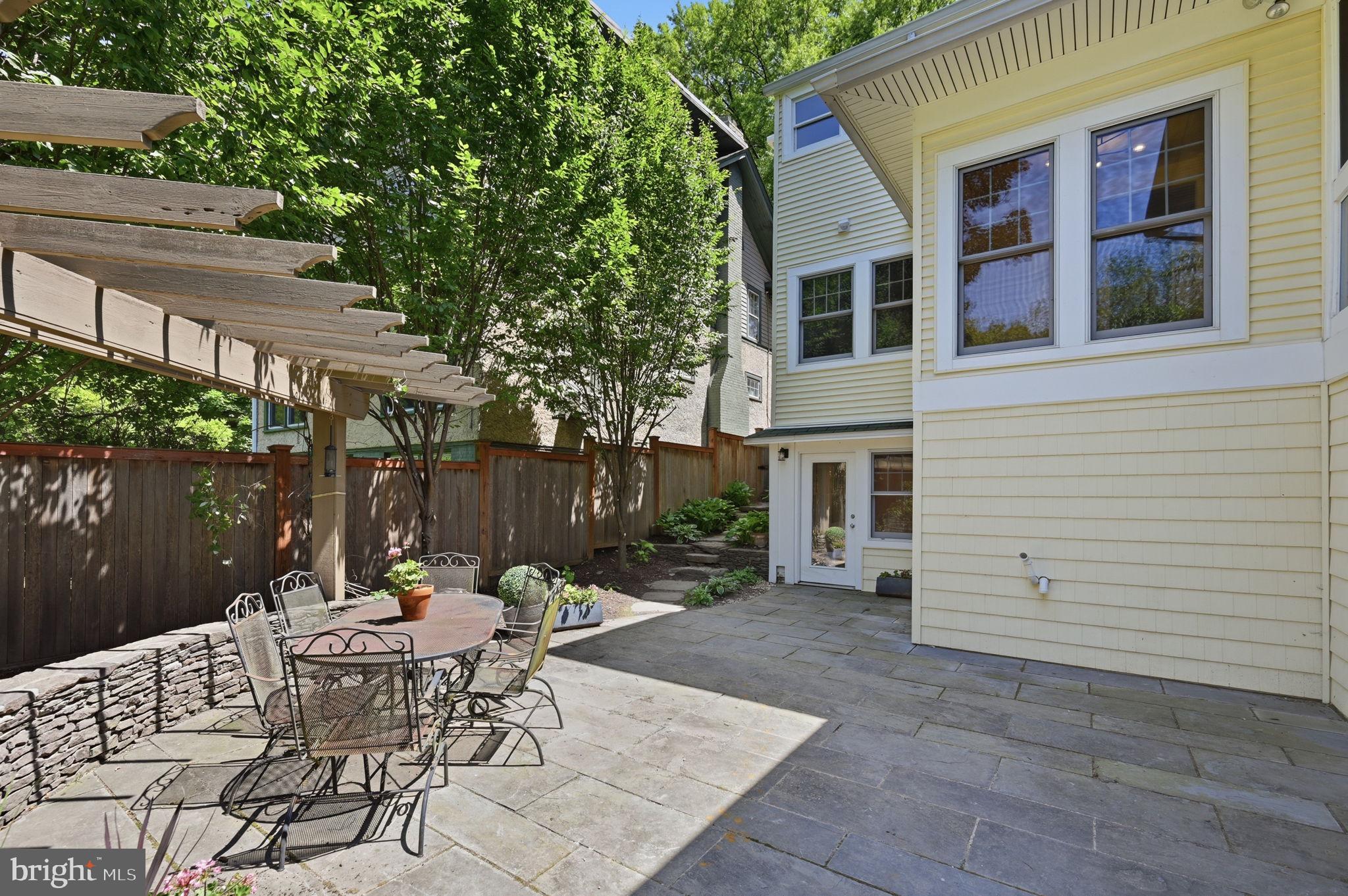3707 MILITARY ROAD NW