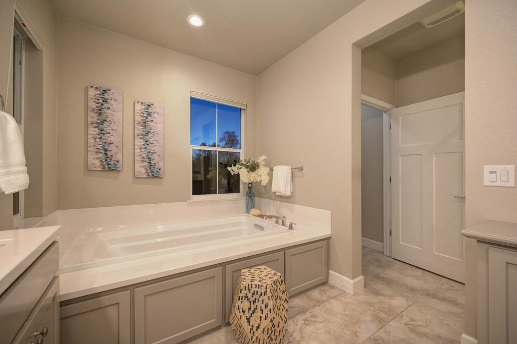 2230 Cannery Loop
