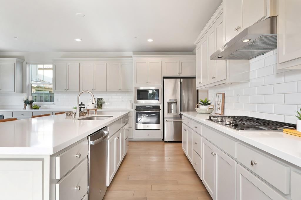 2230 Cannery Loop