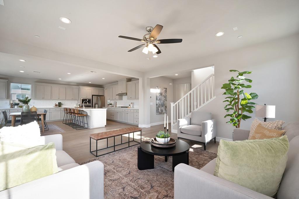 2230 Cannery Loop